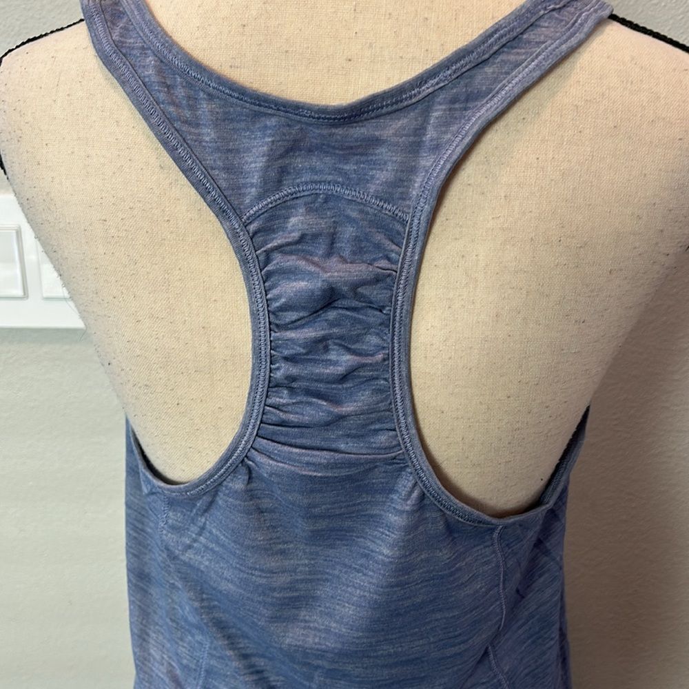 Lululemon Cool Racerback Light Blue Tank Top Size 8 - Picture 8 of 9